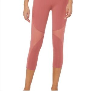 Alo Capri Yoga Pants